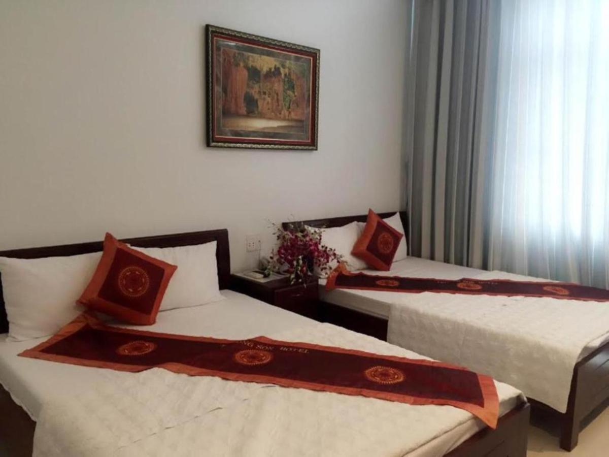 Tan Truong Son Hotel Dong Hoi Extérieur photo