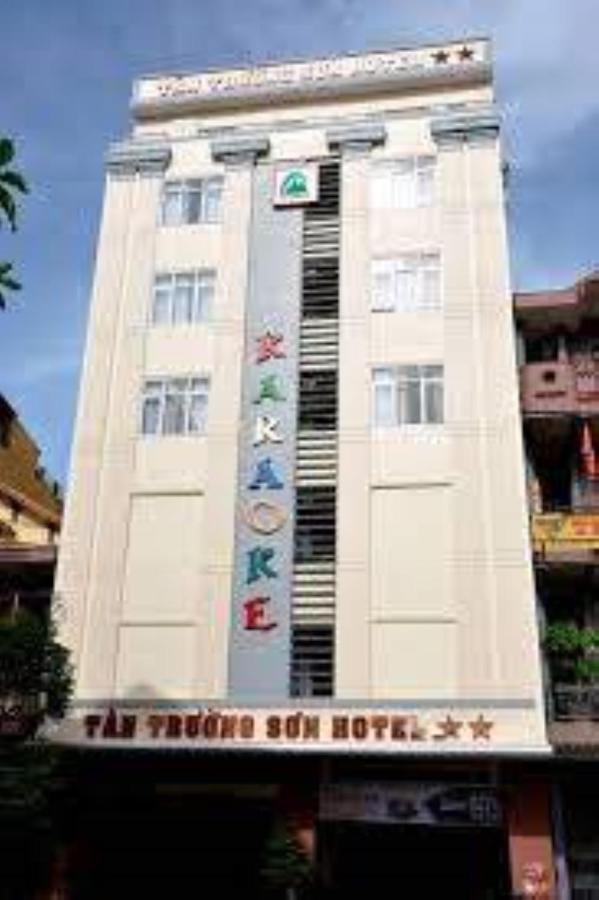 Tan Truong Son Hotel Dong Hoi Extérieur photo