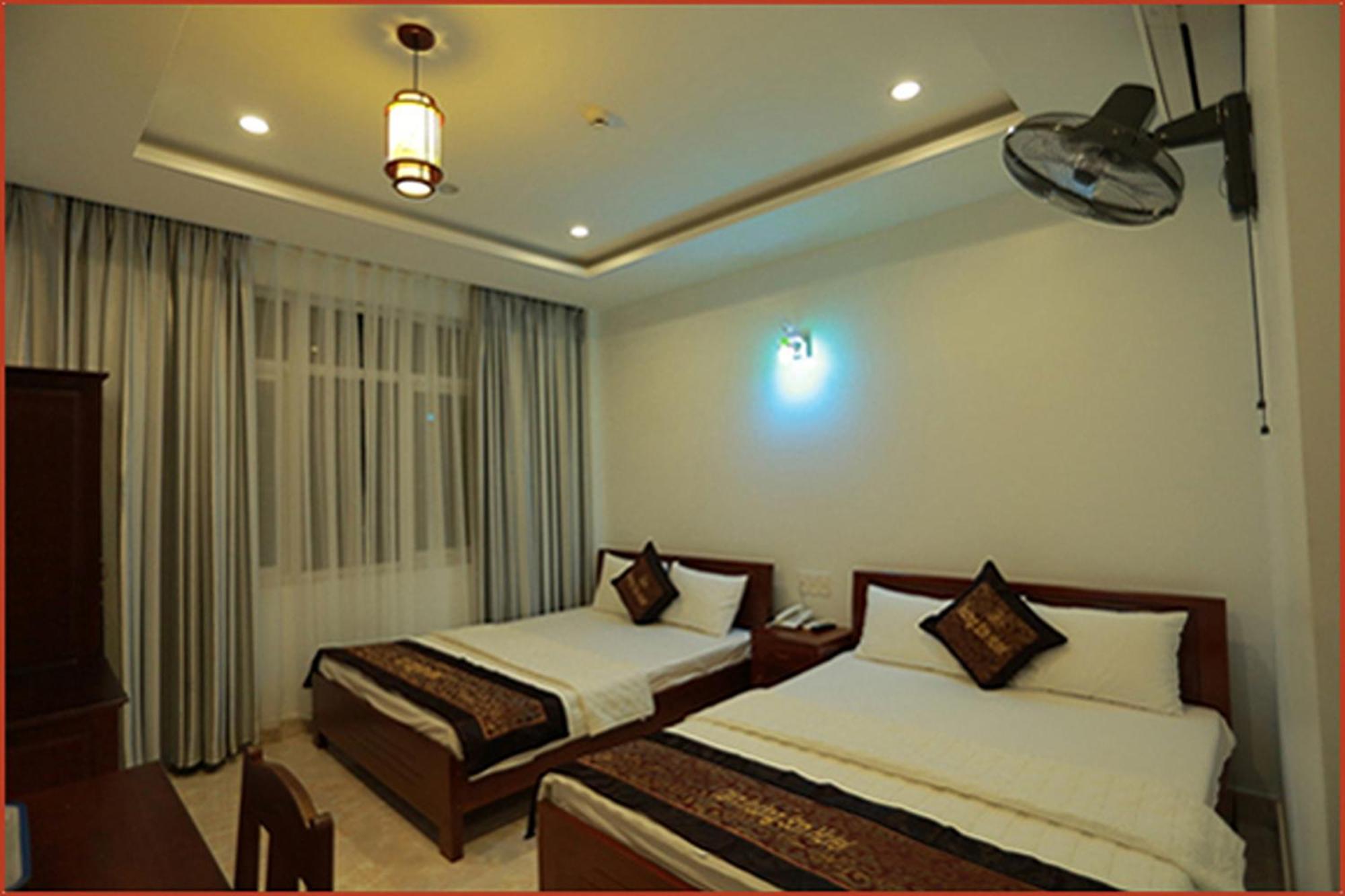 Tan Truong Son Hotel Dong Hoi Extérieur photo