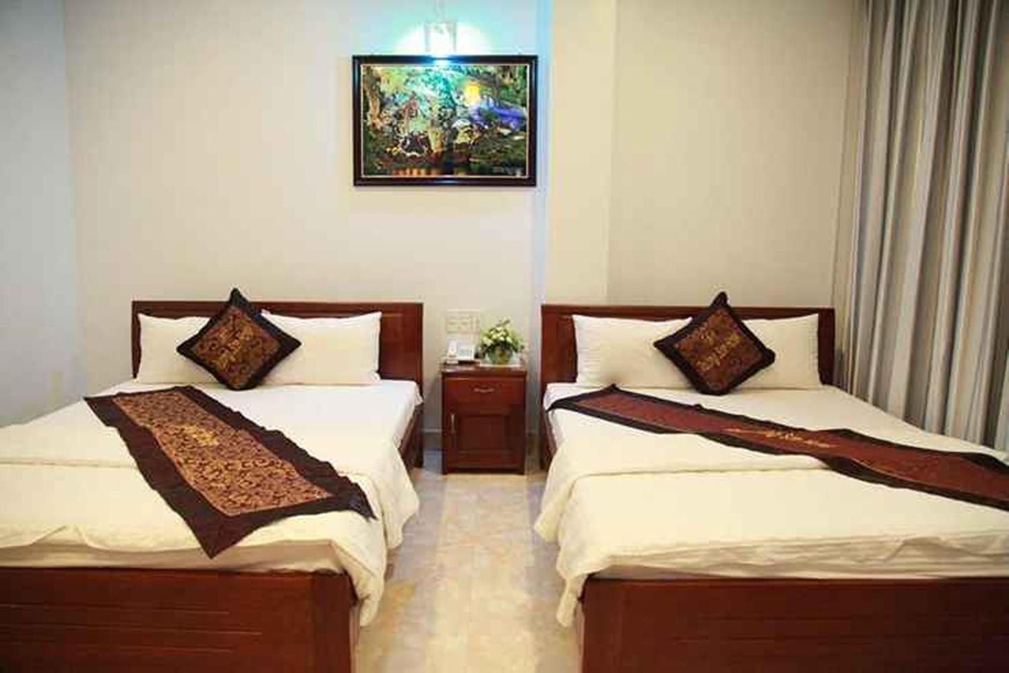 Tan Truong Son Hotel Dong Hoi Extérieur photo